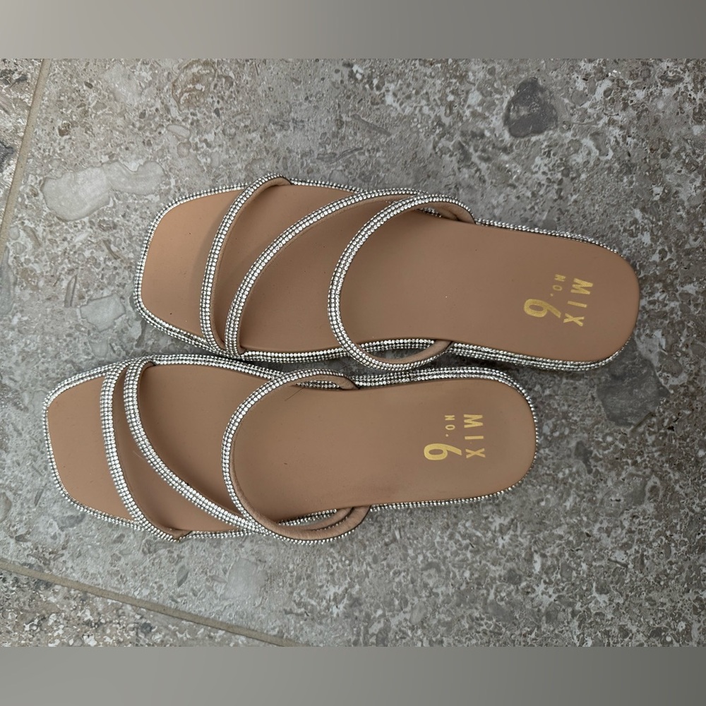 Mix No. 6 NEW Beige and Silver Strappy Moirea Rhinestone Sandals Size 9.5